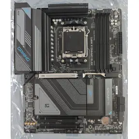 Gigabyte X870 Gaming X WIFI7, AMD X870, AM5, DDR5, ATX, X870 GAMING X WIFI7 - Artikl umanjene vrijednosti