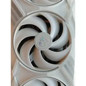 msi-rtx5080-gaming-trio-oc-white-artikl-umanjene-vrijednosti-4499-305100073.webp