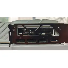 msi-rtx5080-gaming-trio-oc-white-artikl-umanjene-vrijednosti-67631-305100073.webp