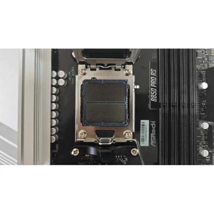 ASRock B850 Pro RS, AMD B850, AM5, DDR5 - Artikl umanjene vrijednosti - Slika 5