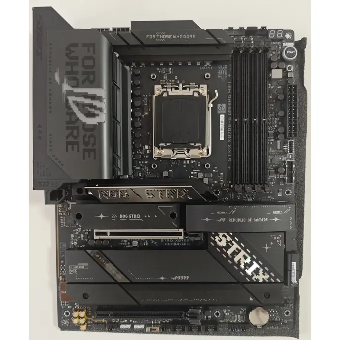 Asus ROG Strix X870E-E Gaming WIFI, AMD X870E, AM5, DDR5, ATX, 90MB1IB0-M0EAY0 - Artikl umanjene vrijednosti - Slika 1
