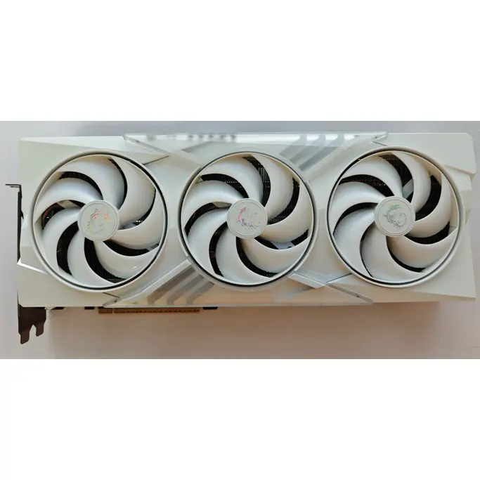 MSI RTX5080 Gaming Trio OC WHITE - Artikl umanjene vrijednosti - Slika 14